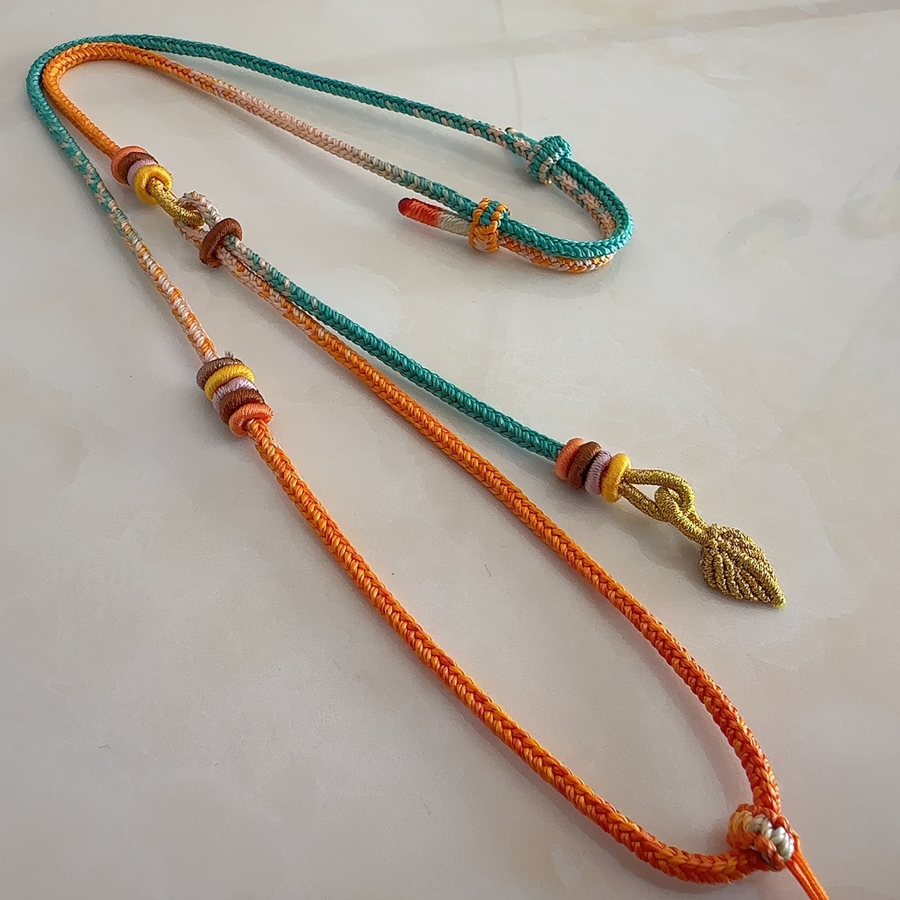 Polyester Fiber Necklace with Double Hanging Leaf Knot Pendant